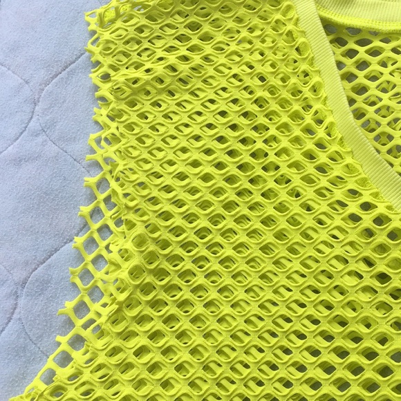 🛍️#60 Pink Lotus Netted Tank - Picture 4 of 7